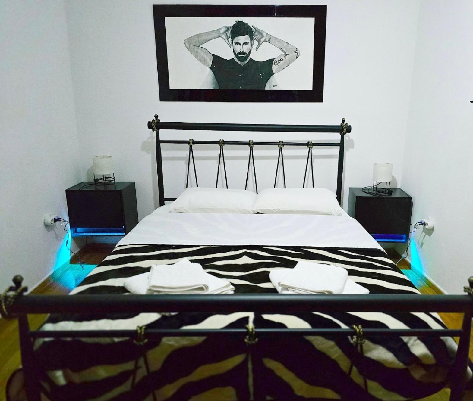 Nicko'S Room Piraeus Exterior photo